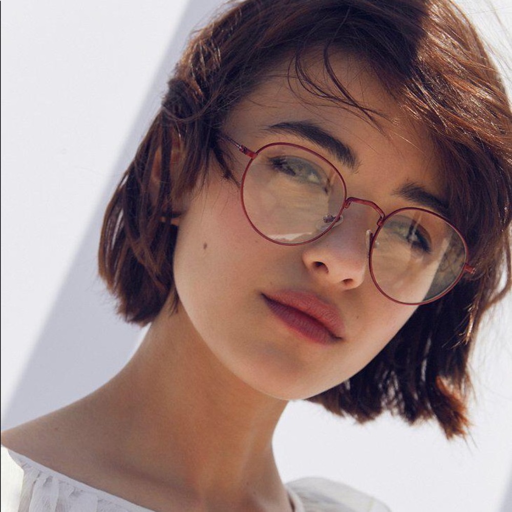 Red round readers